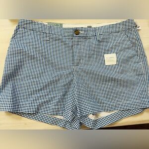 NWT Old Navy Gingham Check Pattern Woman’s Shorts‎ Size 10